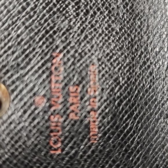 Vintage Louis Vuitton Black Epi Key Holder - Picture 9 of 12